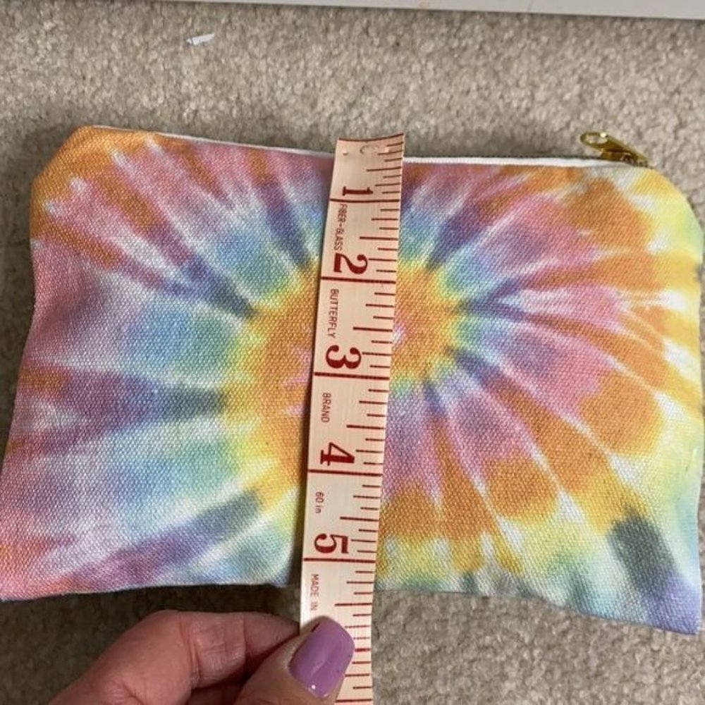 Handmade Tie Dyed Pouch - Picture 4 of 4